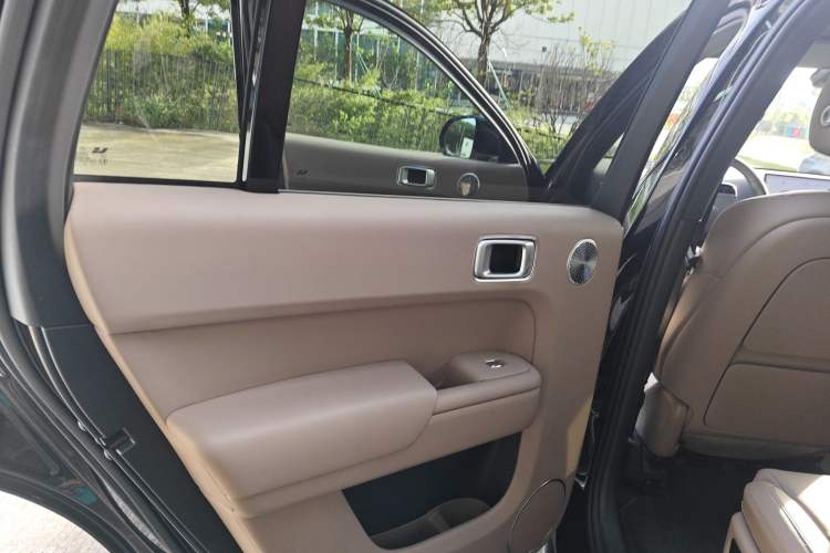 Used Li Auto L9 2025 Ultra Smart Refreshed Edition
