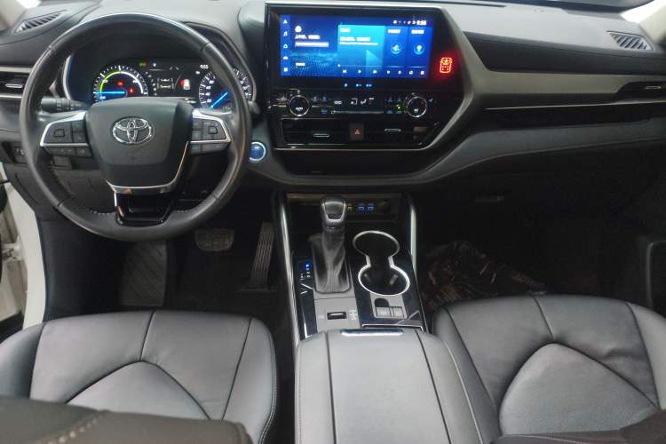 Used Toyota Highlander 2022 Dual-Engine 2.5L Four-Wheel Drive Prestige Version 7 Seats