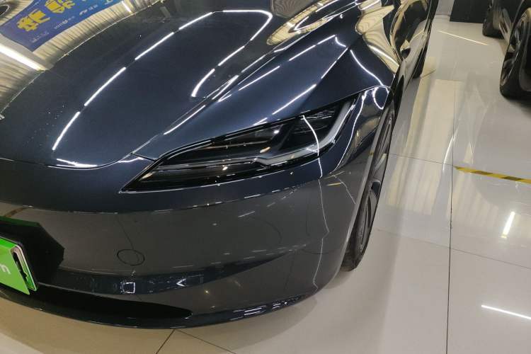 Used Tesla Model 3 2023 Long-Range All-Wheel-Drive Version
