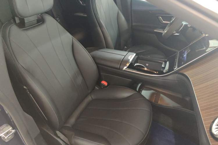 Used Mercedes-Benz EQE 2022 350 Luxury Edition
