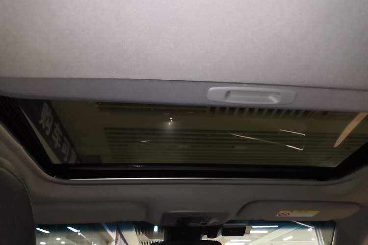 Used Toyota Camry 2021 2.0G Luxury Edition
