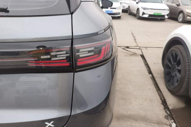 Used Volkswagen ID.4 X 2022 Smart Enjoyment Long-Range Edition