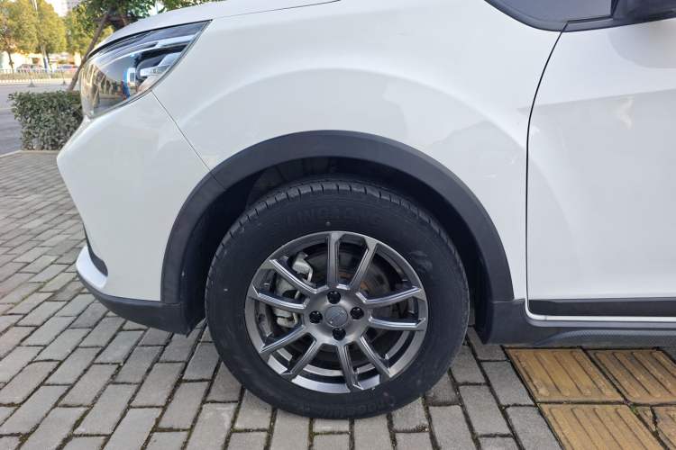 Used Geely Auto Vision X3 2021 PRO 1.5L CVT Deluxe Model
