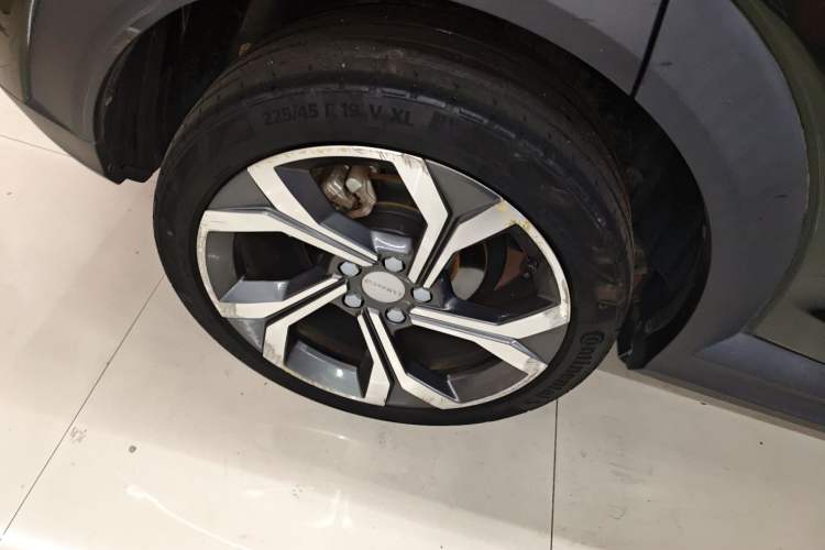 Used Lynk & Co 06 EM-P 2023 1.5T Remix PHEV Pro
