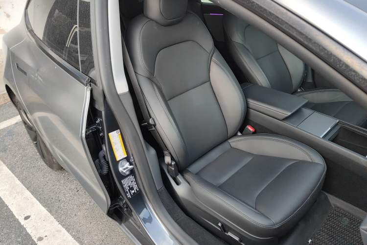 Used Tesla Model 3 2023 Rear-Wheel-Drive Version
