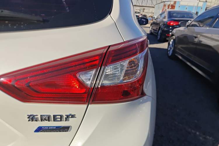 Used Nissan Tiida 2019 1.6L CVT Smart Drive Version China VI Standard