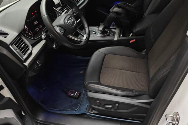 Used Audi Q5L 2018 45 TFSI Prestige Fashion Edition China V Emission Standard
