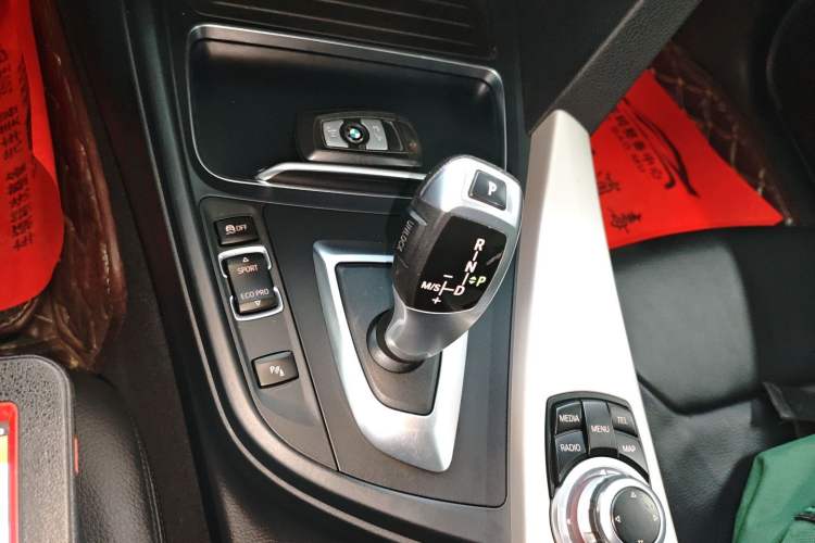 Used BMW 3 Series 2016 320Li Fashion Model
