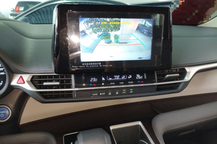 Used Toyota Sienna 2023 2.5L Hybrid Comfort Edition
