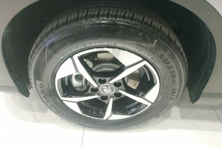 Used BYD Yuan UP 2025 Intelligent Driving Version 401 km Beyond-Range Edition