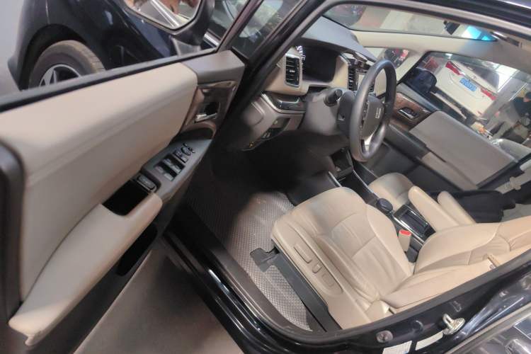 Used Honda Odyssey 2015 Revised 2.4L Luxury Edition
