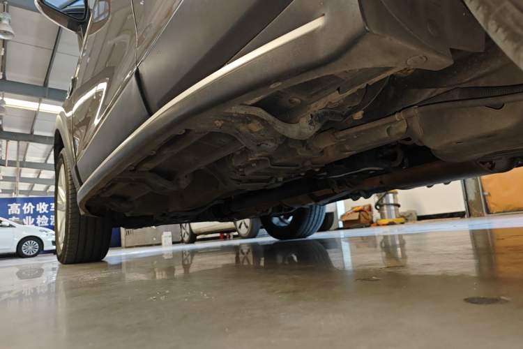 Used Chevrolet Captiva 2015 2.4L 4x4 Flagship Edition 7-Seater
