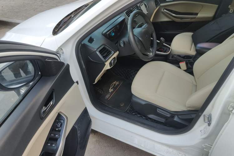 Used Ford Escort 2017 Revised Version 1.5L Manual Comfort Edition