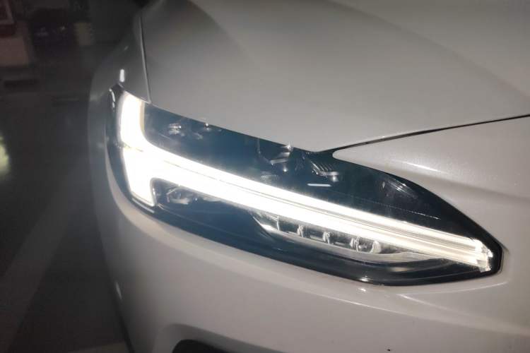 Used Volvo S90 2017 T4 Zhiyuan Edition