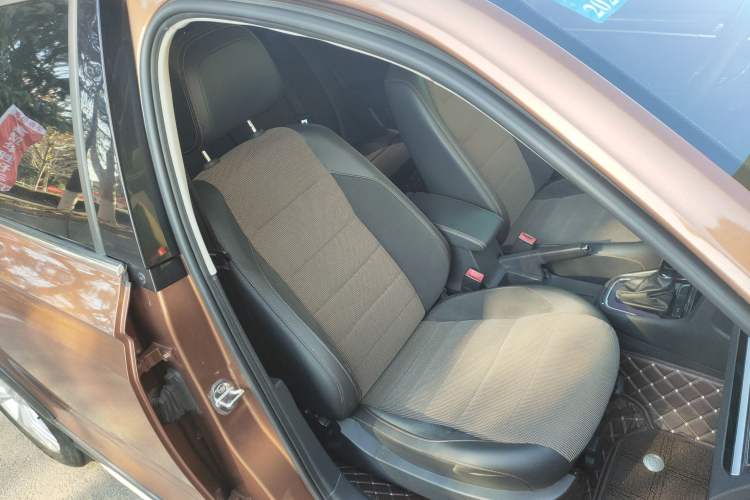 Used Volkswagen C-TREK 2017 1.6L Automatic Comfort Model
