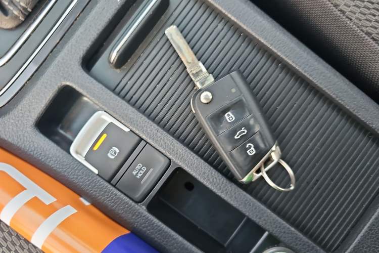 Used Volkswagen Golf 2017 230TSI Automatic Comfort Edition – Celebrating Milestone of One Million Units
