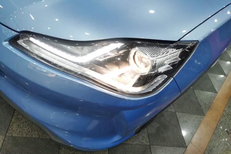 Used NETA V 2021 Long-Range Entertainment Edition Upgrade Model
