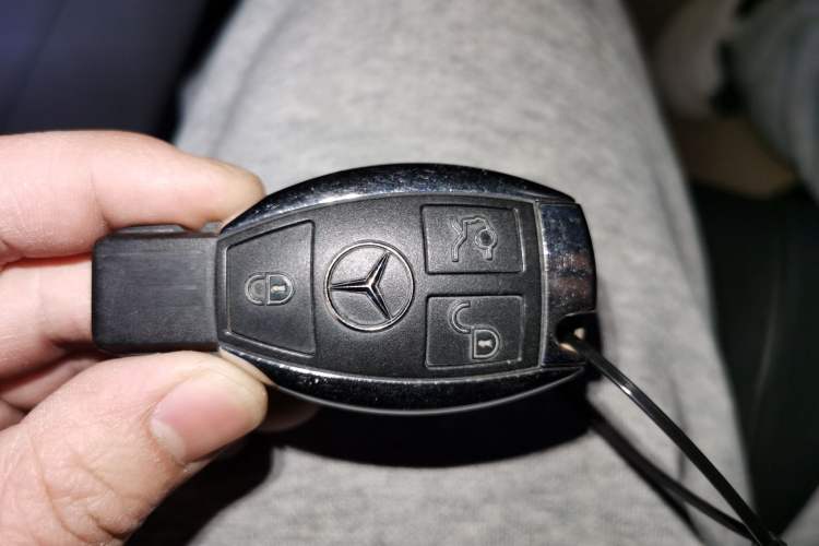 Used Mercedes-Benz R-Class 2017 R 320 4MATIC Business Edition Prestige Model