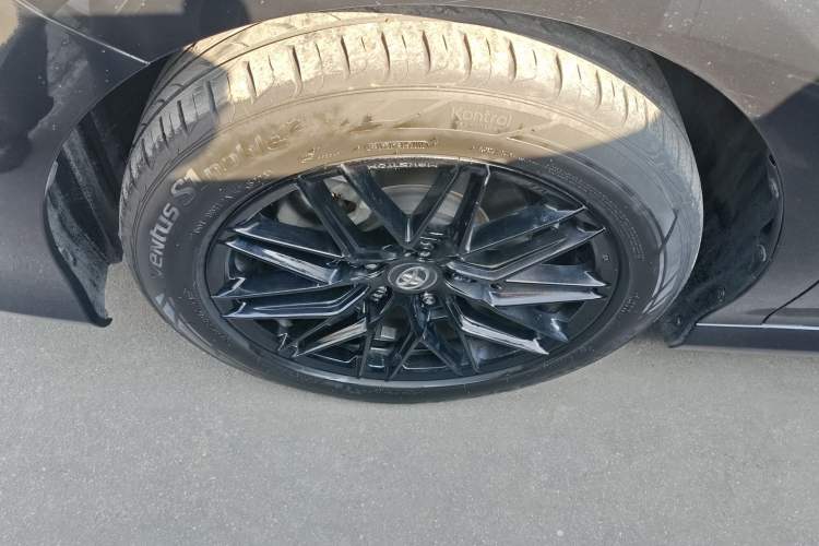 Used Toyota Camry 2021 2.0G Luxury Edition
