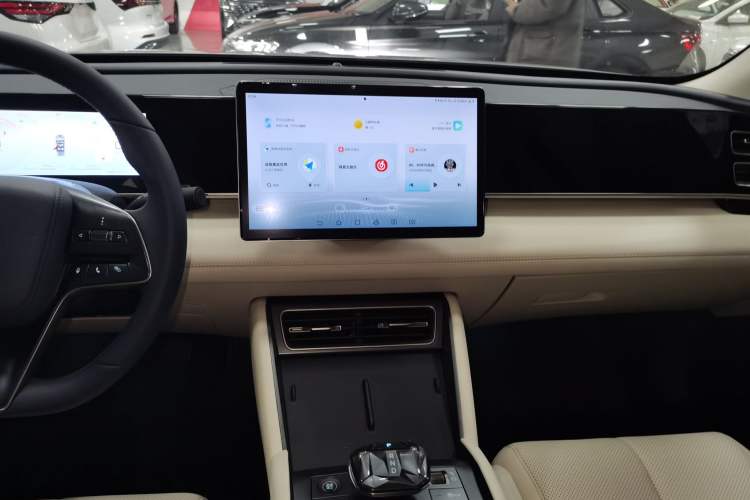 Used BYD Qin L 2024 DM-i 120KM Beyond Model