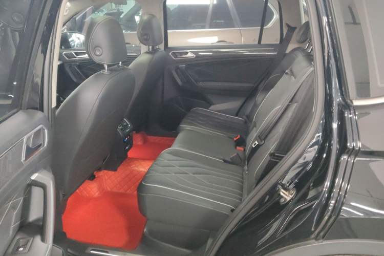 Used Volkswagen Tiguan L 2022 330TSI Automatic Two-Wheel Drive R-Line Enhanced Edition
