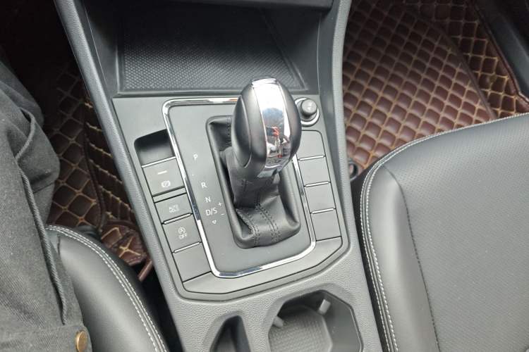 Used Volkswagen Bora 2021 1.5L Automatic Fashionable Smart Connectivity Version
