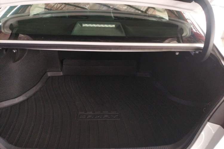 Used Toyota Camry 2019 Dual-Engine 2.5 HG Luxury Edition China VI Standard