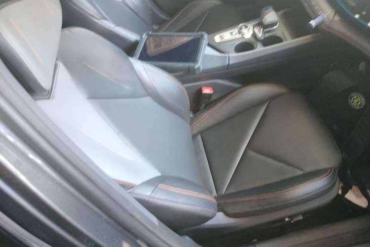 Used Changan UNI-V 2022 1.5T Prestige Version
