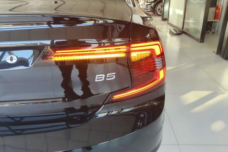 Used Volvo S90 2021 B5 Zhiyuan Luxury Edition
