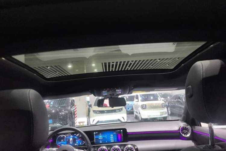 Used Mercedes-Benz A-Class 2022 Second Facelift A 200 L Sport Sedan Fashion Version