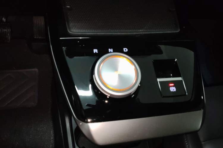 Used MG 4 EV 2023 415 km Range Sea-Faring Champion Edition