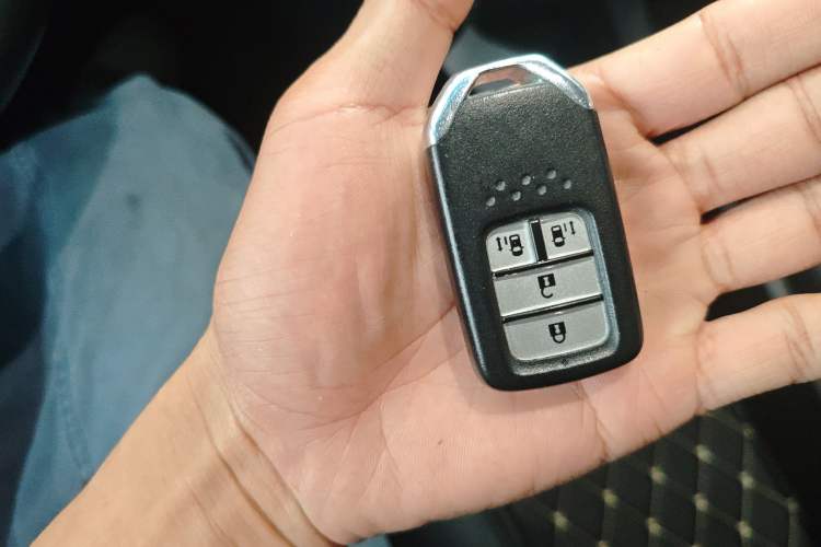 Used Honda Odyssey 2015 Updated Version 2.4L Smart Edition