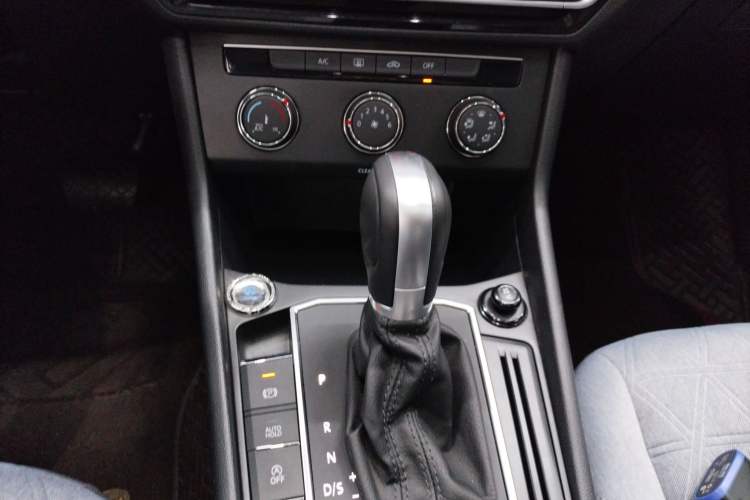 Used Volkswagen Lavida 2024 300TSI DSG Full-Comfort Edition
