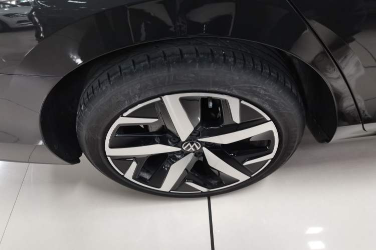 Used Volkswagen Lamando 2024 Lavida L 280TSI DSG Cool & Spicy Edition