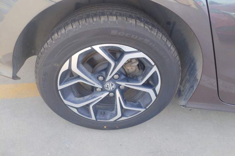 Used MG 5 2021 Revised Version 180 DVVT CVT Youth Luxury Edition
