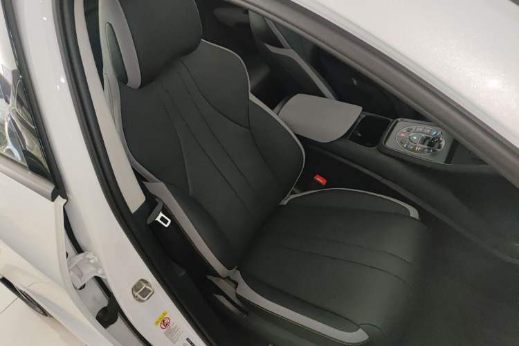 Used BYD Sealion 05 DM-i 2025 DM-i Smart Drive 115KM Flagship Model
