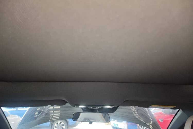 Used Changan UNI-V iDD 2024 Blue Whale Smart Electric iDD 136km Luxury Model
