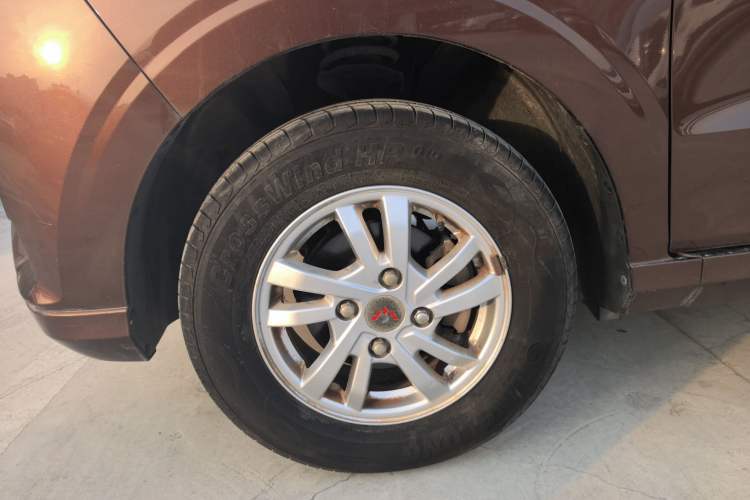 Used Wuling Hongguang 2019 1.5L S Comfort Edition China VI LAR
