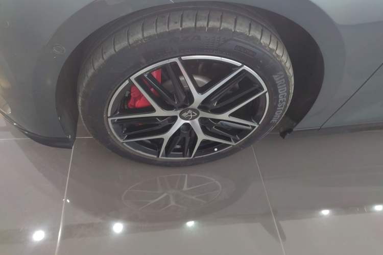 Used BYD Han L 2025 DM-p Four-Wheel-Drive LiDAR Flagship Model
