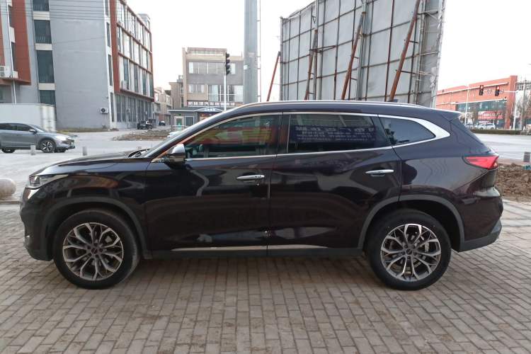 Used  Lingyun 2019 1.6T Two-Wheel Drive Diamond Edition
