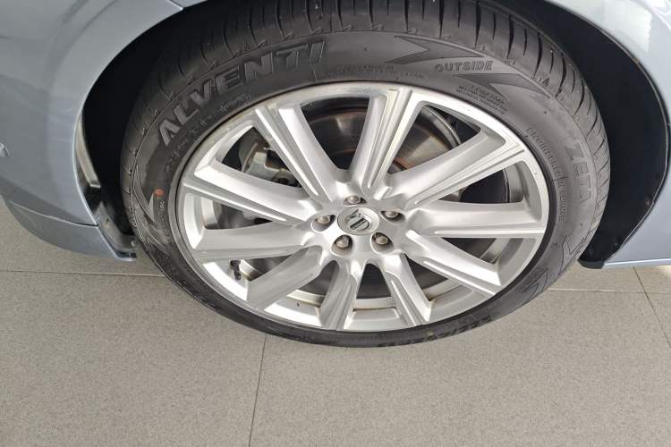 Used Volvo S90 2017 T5 Smart Luxury Edition
