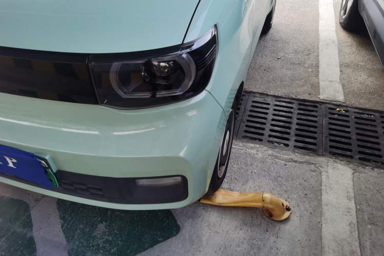 Used Wuling Hongguang MINIEV 2021 Macaron Premium Model – Lithium-NMC
