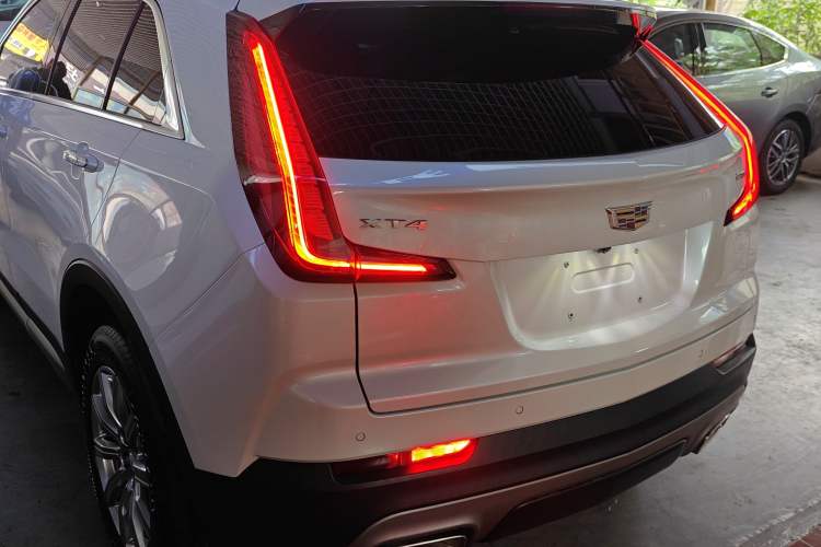 Used Cadillac XT4 2021 28T Two-Wheel Drive Leading Version