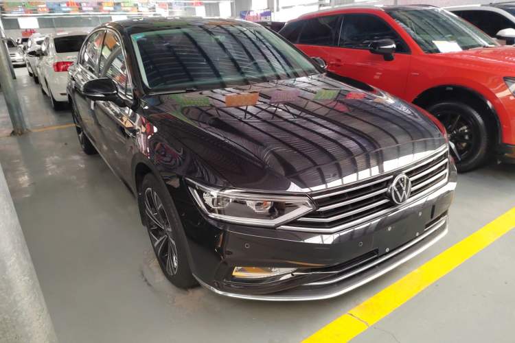 Used Volkswagen Magotan 2020 330TSI DSG Luxury Edition
