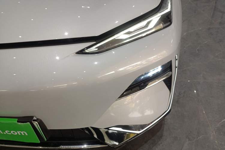 Used  E8 2024 665 km Range Rear-Drive Starship Long-Range Version
