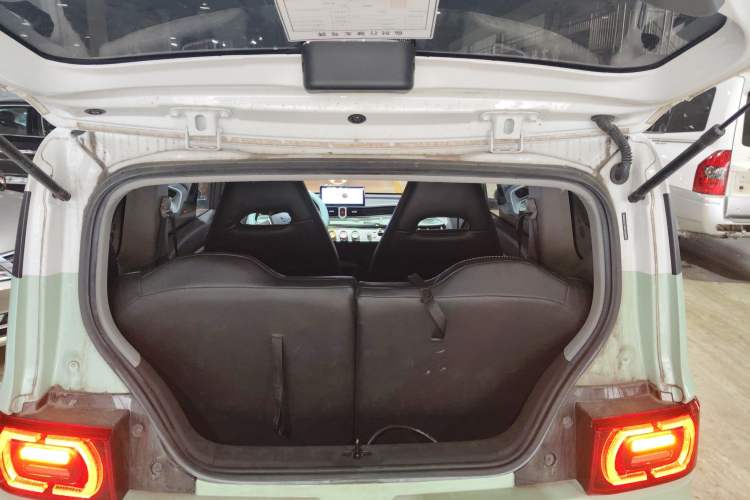 Used Wuling Hongguang MINIEV 2021 Macaron Premium Model – Lithium Iron Phosphate
