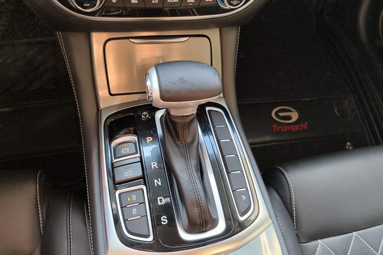 Used GAC Trumpchi GA8 2017 280T Deluxe Edition
