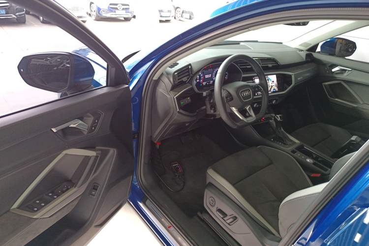 Used Audi Q3 2020 35 TFSI Fashion Dynamic Model