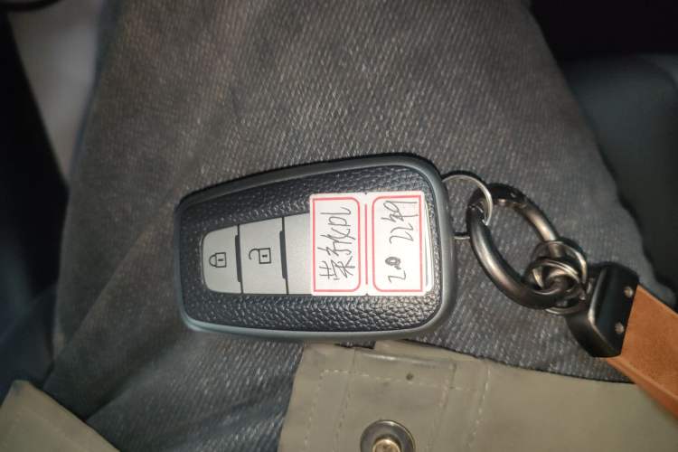 Used Toyota RAV4 2022 2.0L CVT Two-Wheel Drive Fashion Plus Edition
