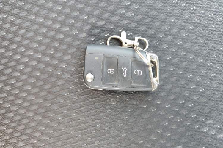 Used Volkswagen Tacqua 2023 200TSI DSG Joy-Connect Edition
